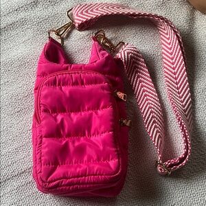 Wander Pink Quilted water bottle Bag